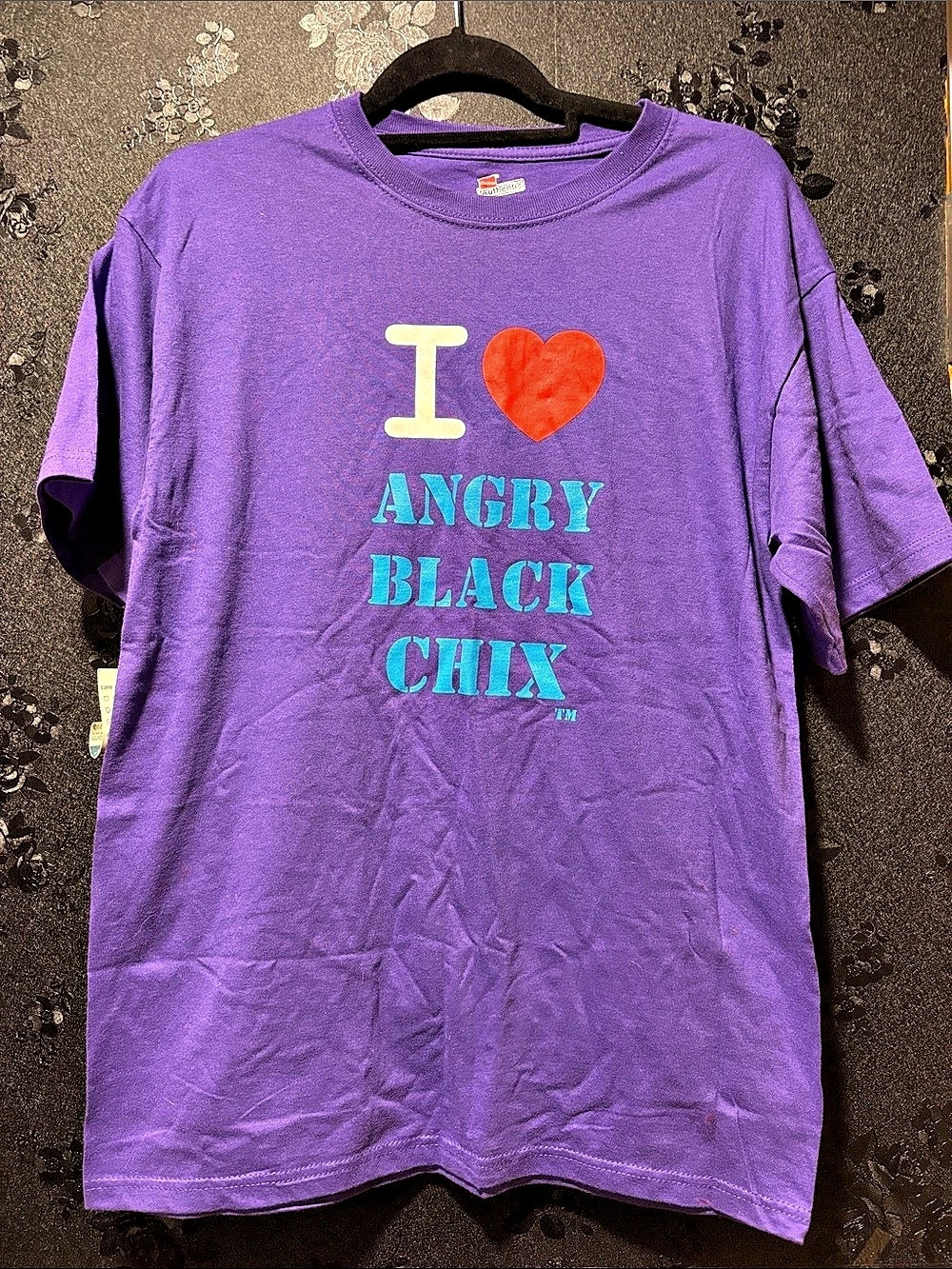 Hanes I Heart Angry Black Chix - Purple Graphic Tee - Unisex Medium NWT